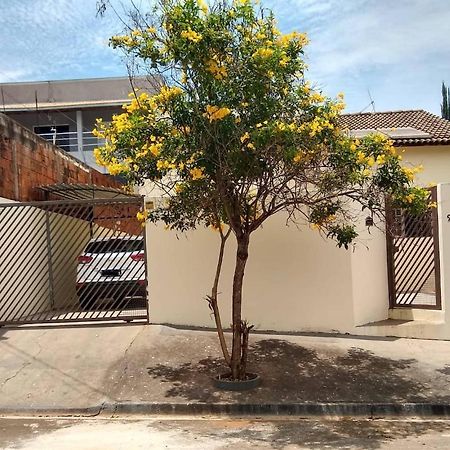 Vila Bela Casa Com Churrasqueira E Estacionamento Olímpia Exteriér fotografie